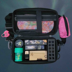 Deluxe Rolling Kit - Smell proof bag with all accessories to roll and share joints