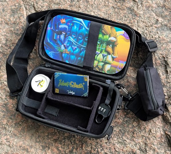 Essential Rolling Kit - Smell proof & lockable pouch with grinder, rolling paper and tray + lid - Image 11