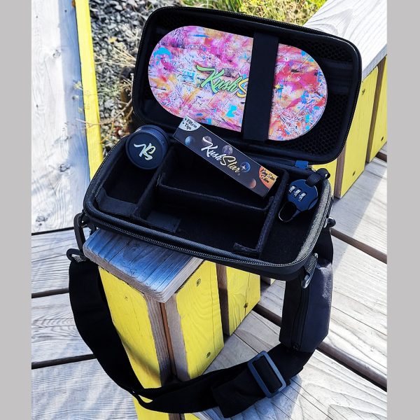 Essential Rolling Kit - Smell proof & lockable pouch with grinder, rolling paper and tray + lid - Image 7