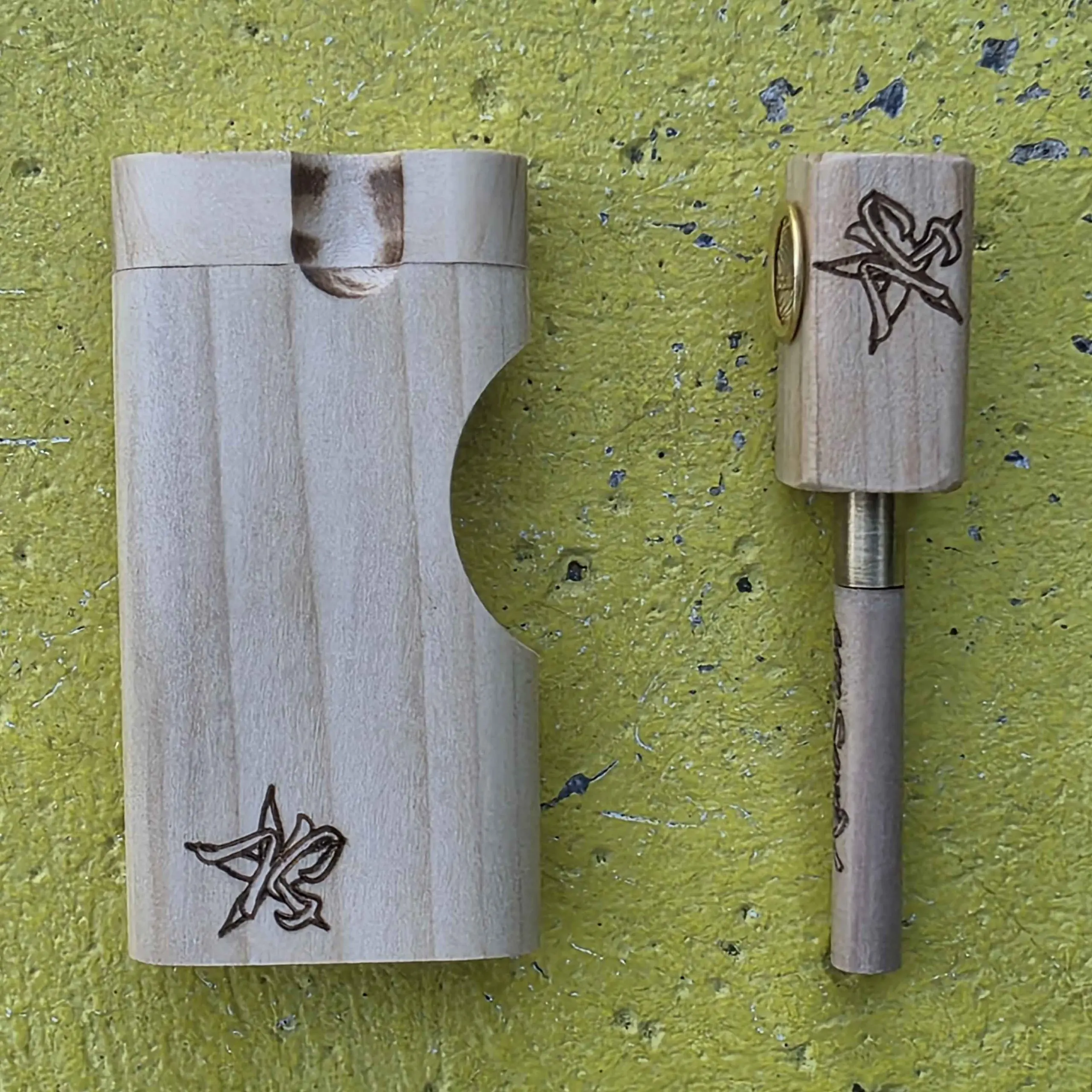 Deluxe Dogout - One hitter made from exotic wood with pipe adapter - Image 11