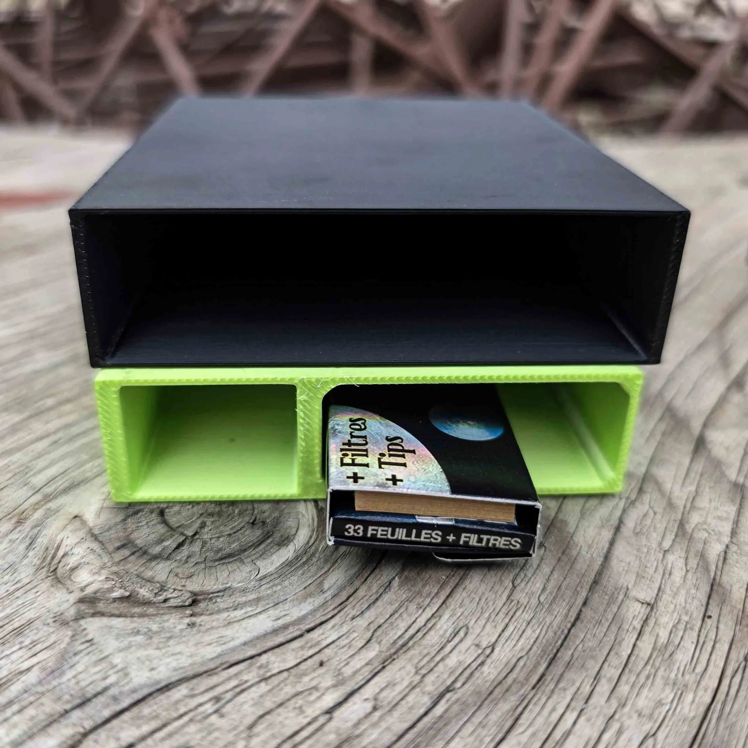 Joint slider case for CLIPPERS lighter - Smell proof case with designated lighter and J's area - Fits King Size and CLIPPER lighter