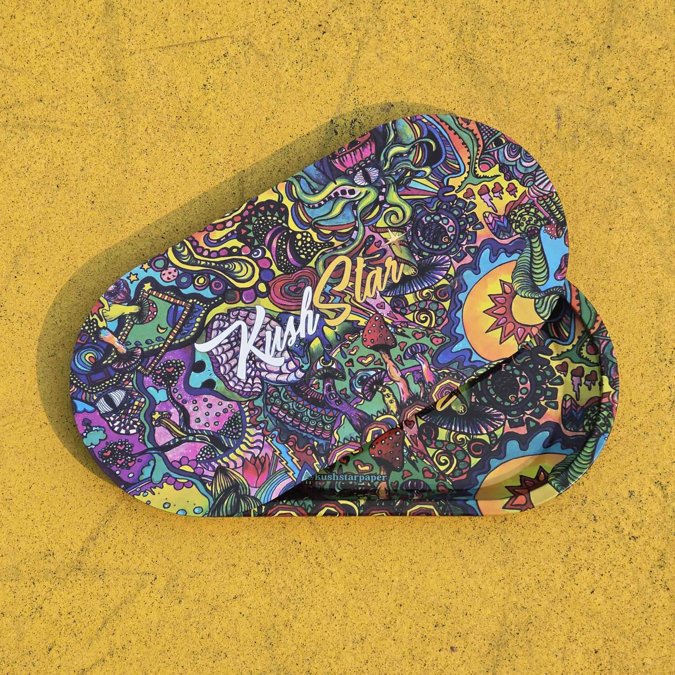 Pocket Size Rolling Tray with Magnetic Lid - 18.6 x 9.3 cm