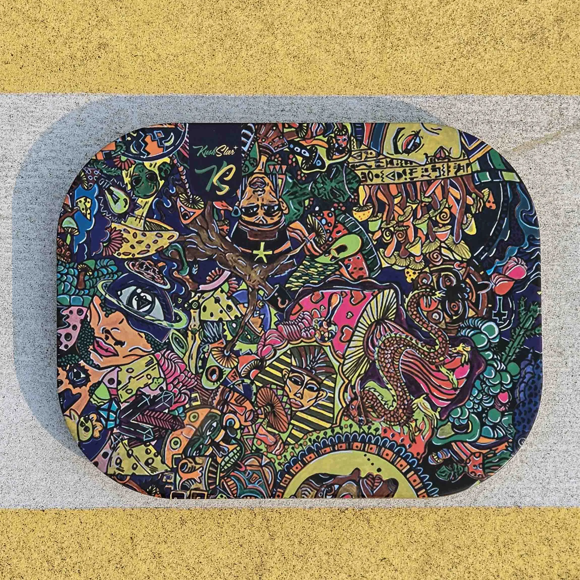 Medium Size Tray - Rolling try with inside MIRROR on the Magnetic Lid - 18 x 14 cm