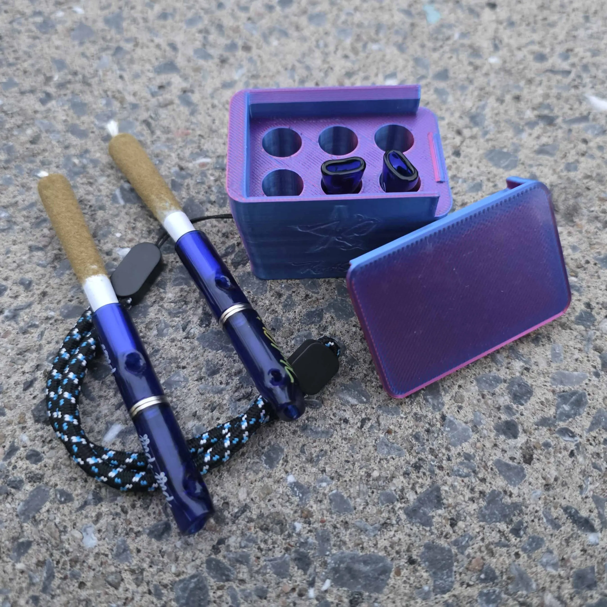 Magnetized Glass Tip Set: 3D Printed Case with 2x Joint Cylinder Holders and 4x Mouth Pieces Tips - Image 8