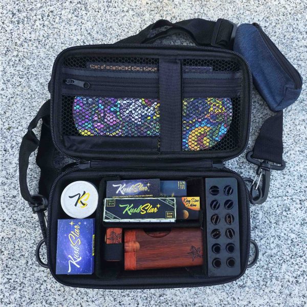 Deluxe Rolling Kit: Smell Proof Lockable Travel Pouch with Grinder and Paper Roll - Image 4